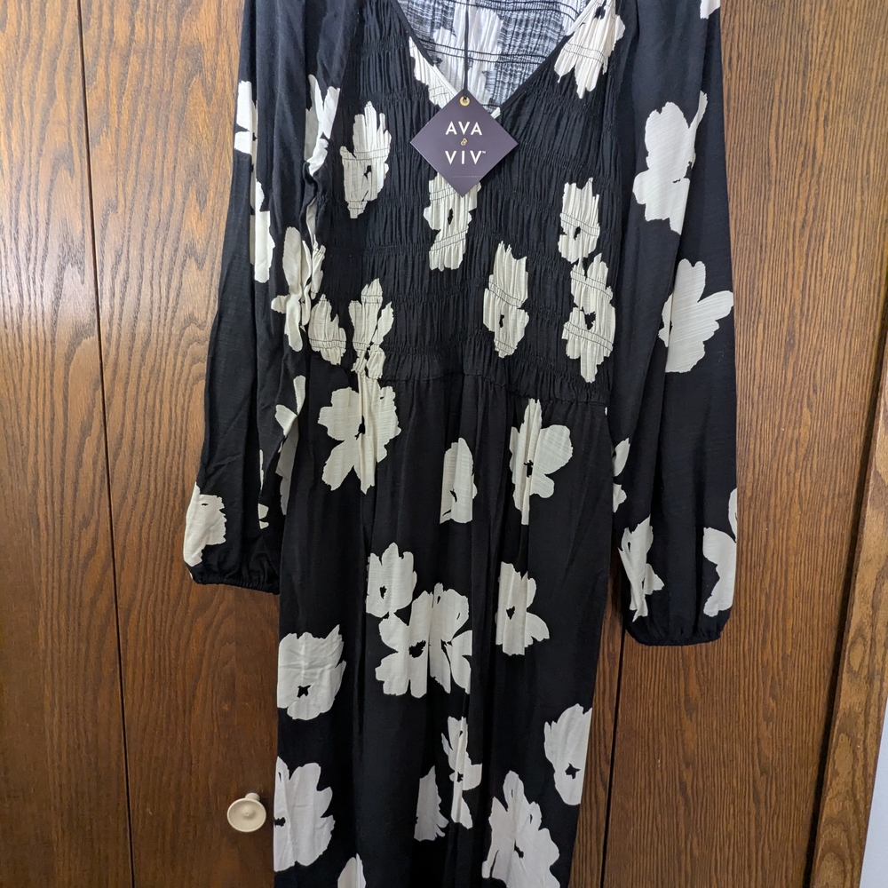 Ava & Viv Black and White Floral Dress